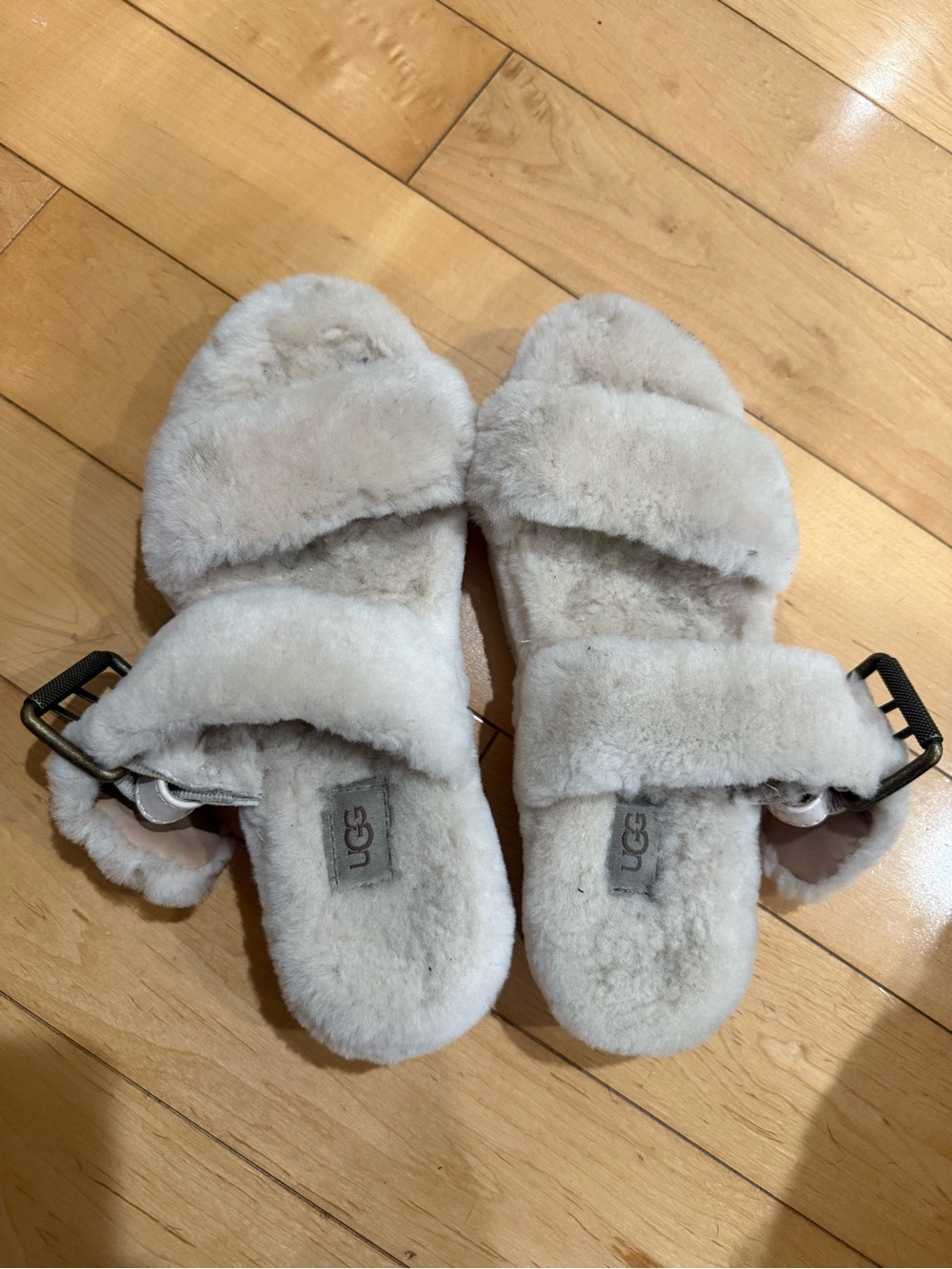 UGG Women's 
 Slide Sandals in Light Cream size 7